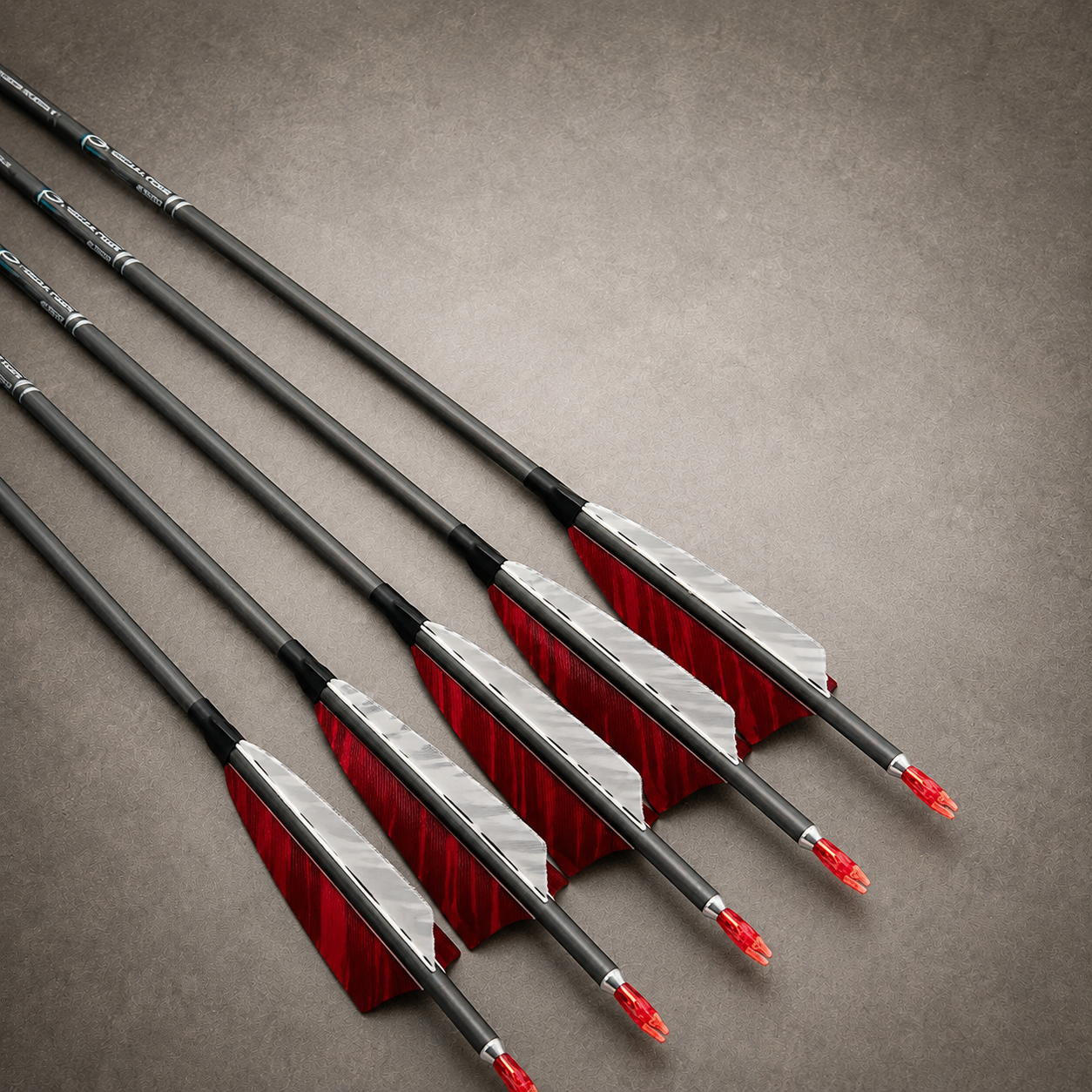 12 PCS Flecha Carbono Hunter Pro 32" – Spine 300 a 1000 | Pena Natural de Peru